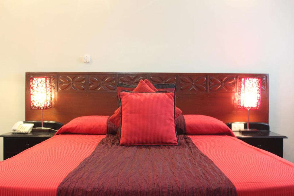Deluxe Double or Twin Room